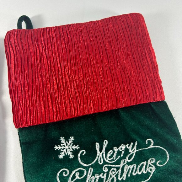 St Nicks Choice Merry Christmas Stockings Lot 2 Red Green Embroidered Snowflakes - Picture 5 of 8